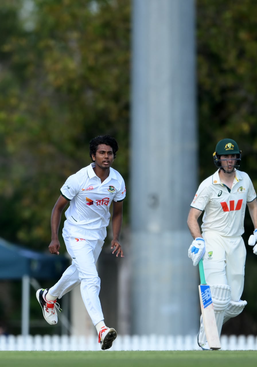 Hasan Mahmud was among wickets ©CA