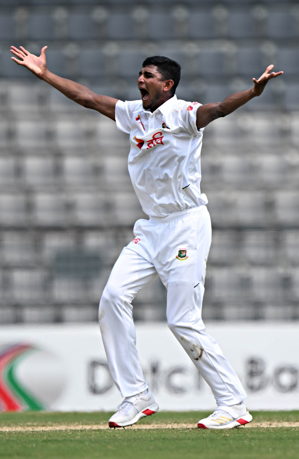 Nahid Rana wants to get another wicket ©BDCricTime