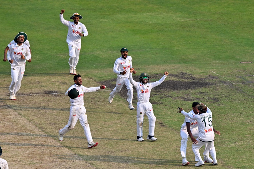 Winning moment for Bangladesh ©BDCricTime