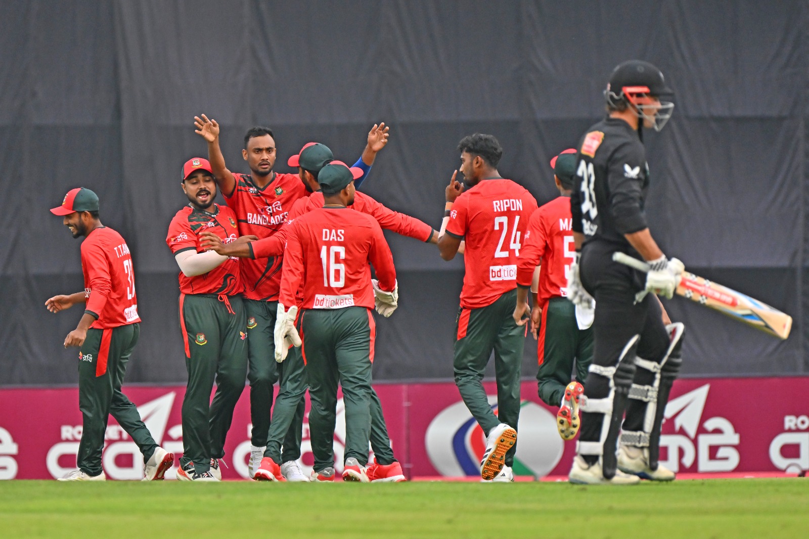 Bangladesh took some early wickets ©BDCricTime