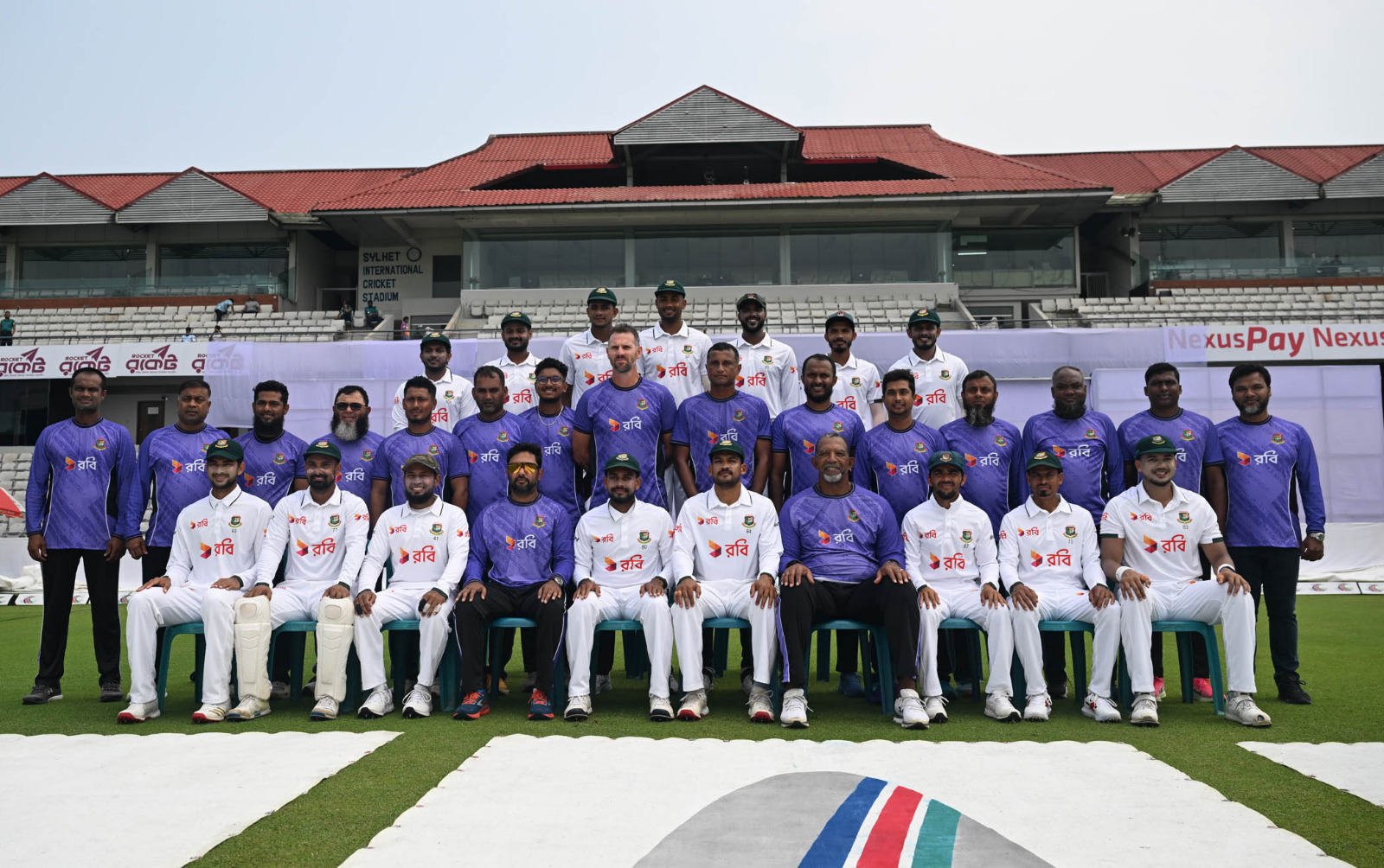 Bangladesh Cricket team in a frame ©BDCricTime