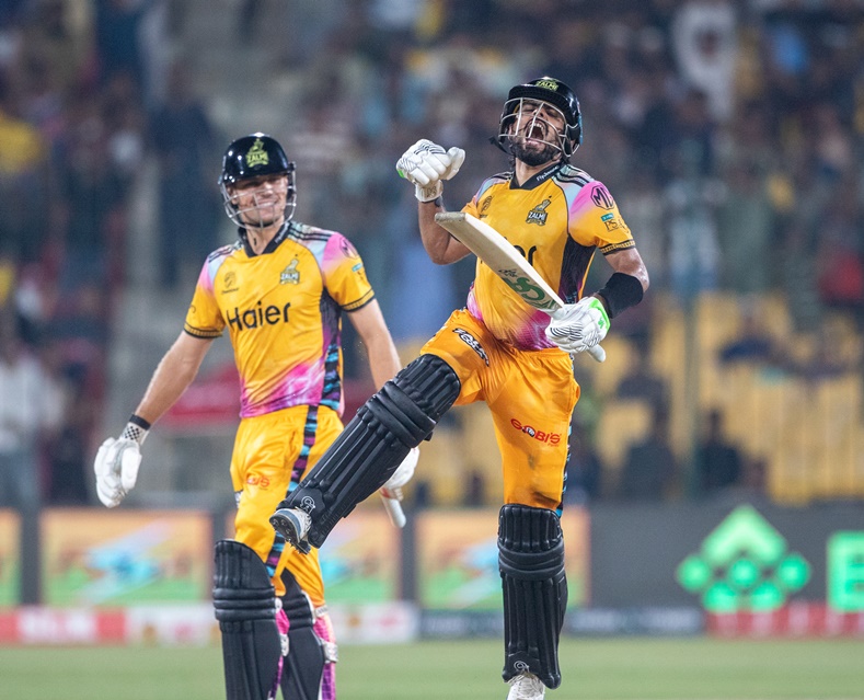 Babar hits another ton©PSL