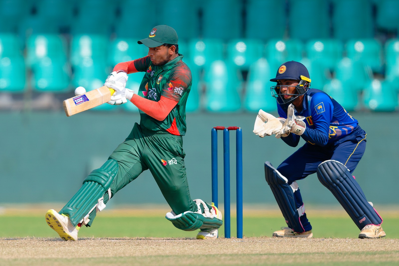 Md Abdullah scores 32 off 59 balls ©SLC
