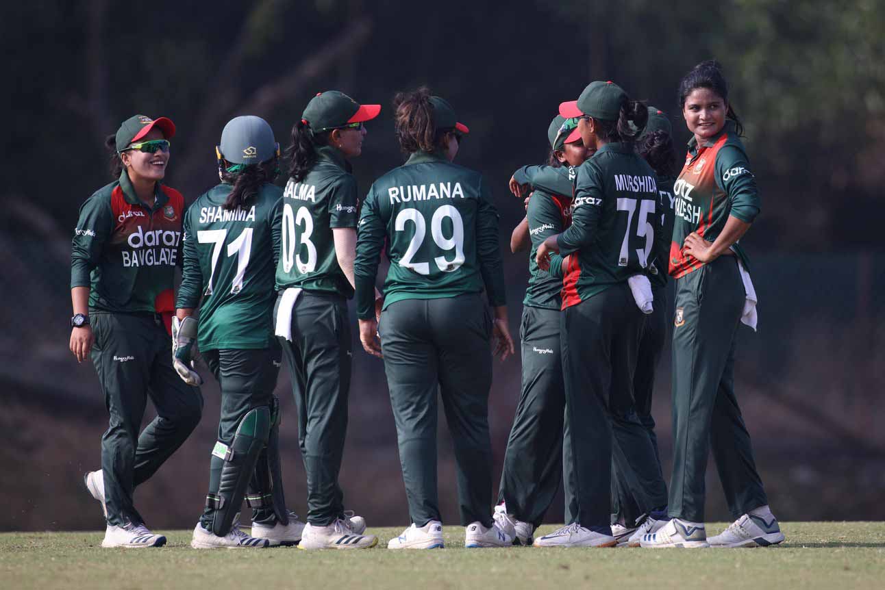 Bangladesh win three in three to set up decider vs SL