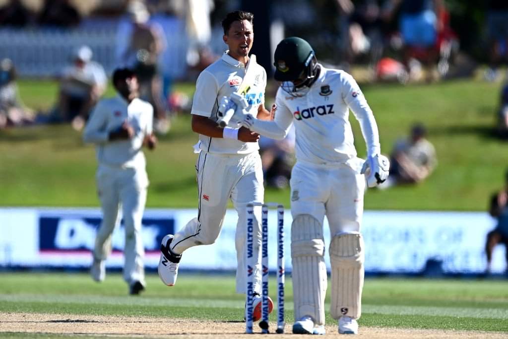 Trent Boult dismissed Liton Das late in the day. Day 3, New Zealand vs Bangladesh 1st Test, Tauranga. ©Getty Images    