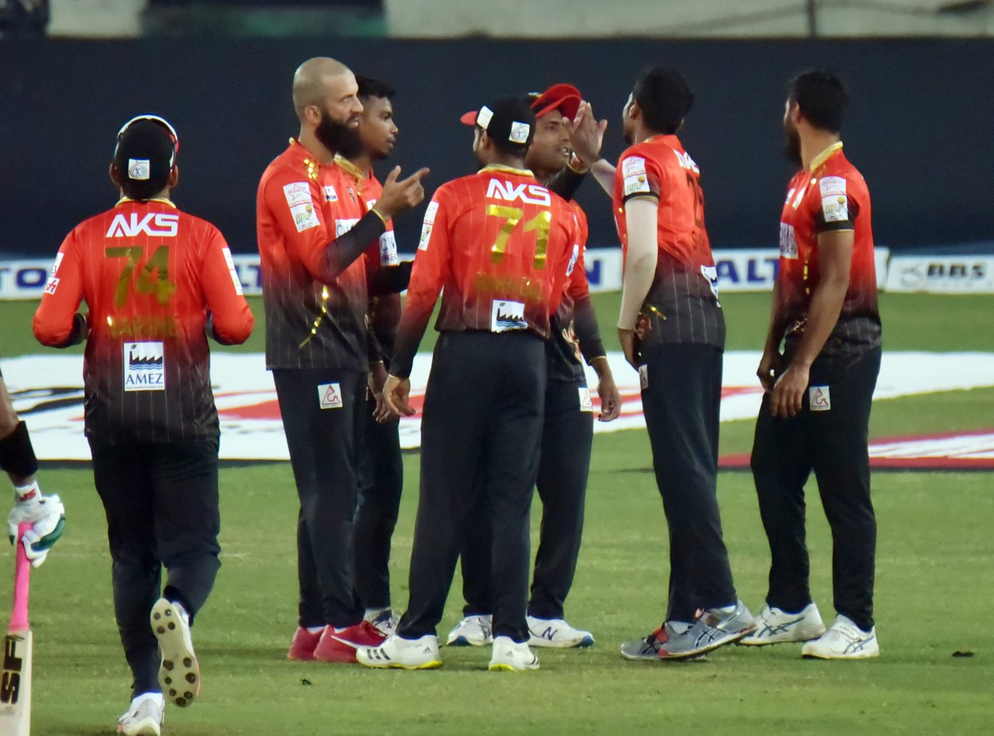 Moeen Ali's early wickets brought about early collapse for Chattogram Challengers       