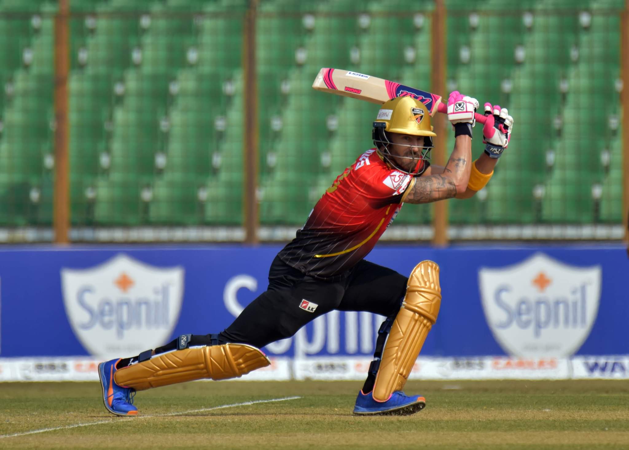 Faf du Plessis returned to runs as he clobbered unbeaten 83 off 55 