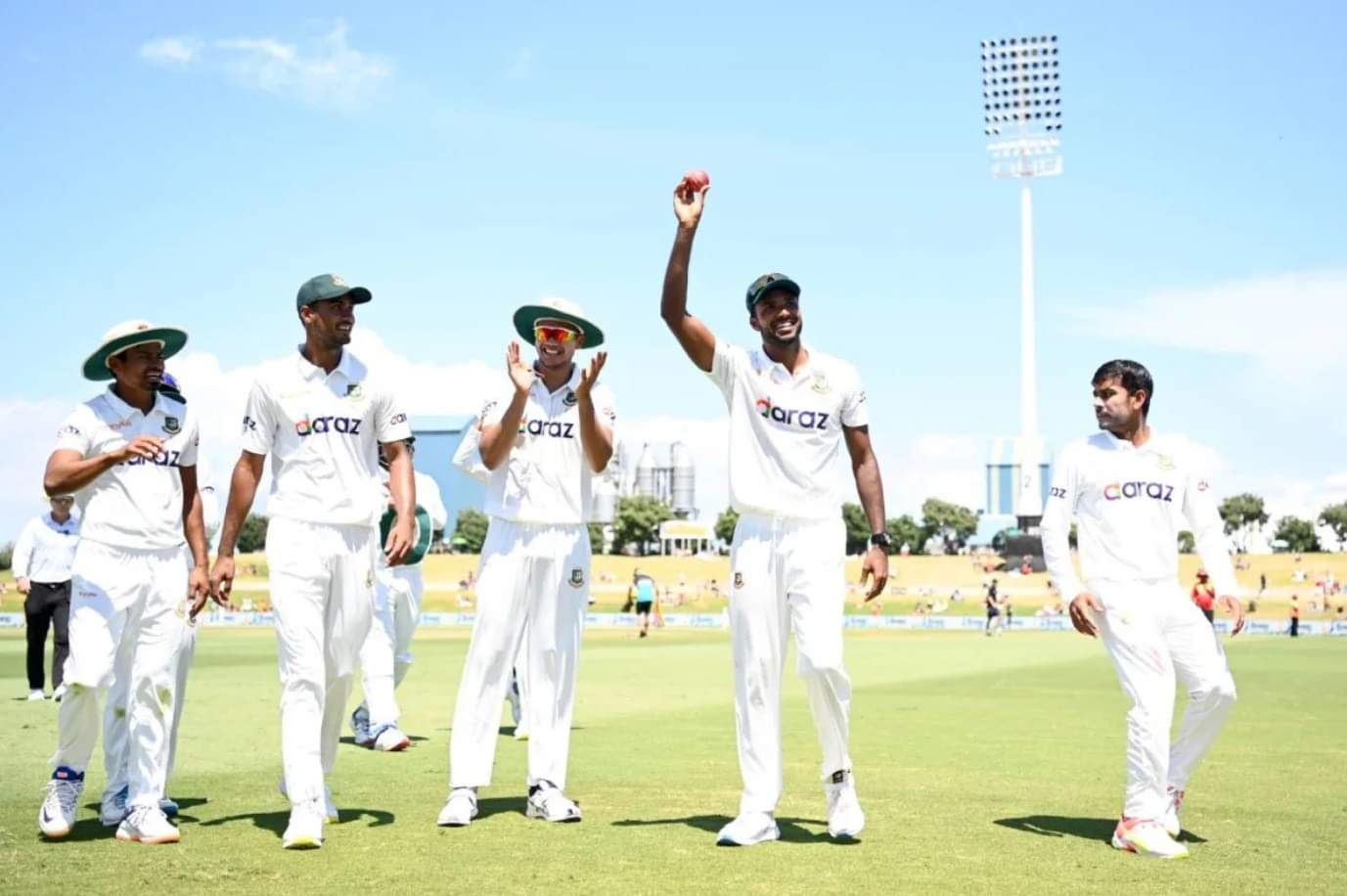 Ebadot Hossain holds the ball after taking a 6-for. © Getty Images 