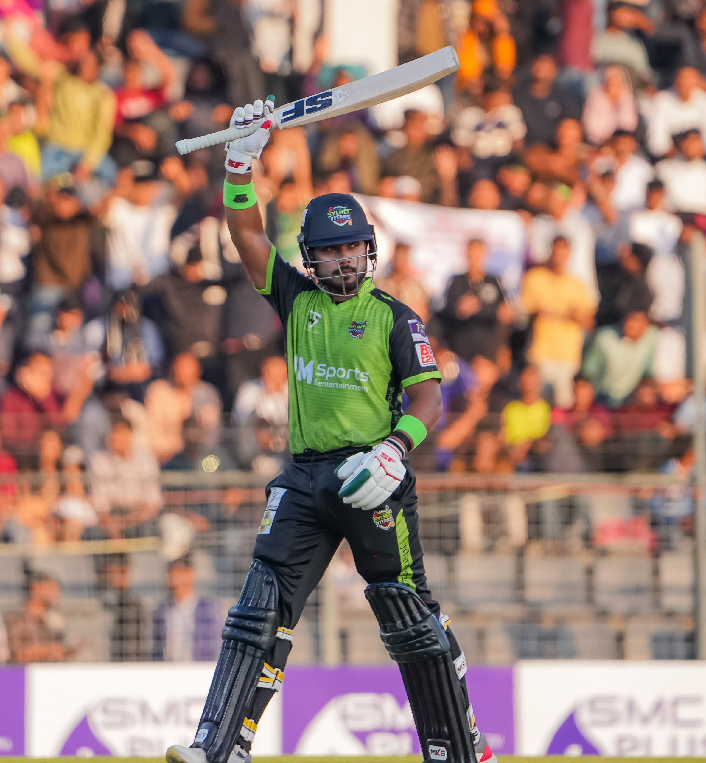 Parvez Hossain Emon smashes 5 sixes in commanding unbeaten 65 ©BDCricTime