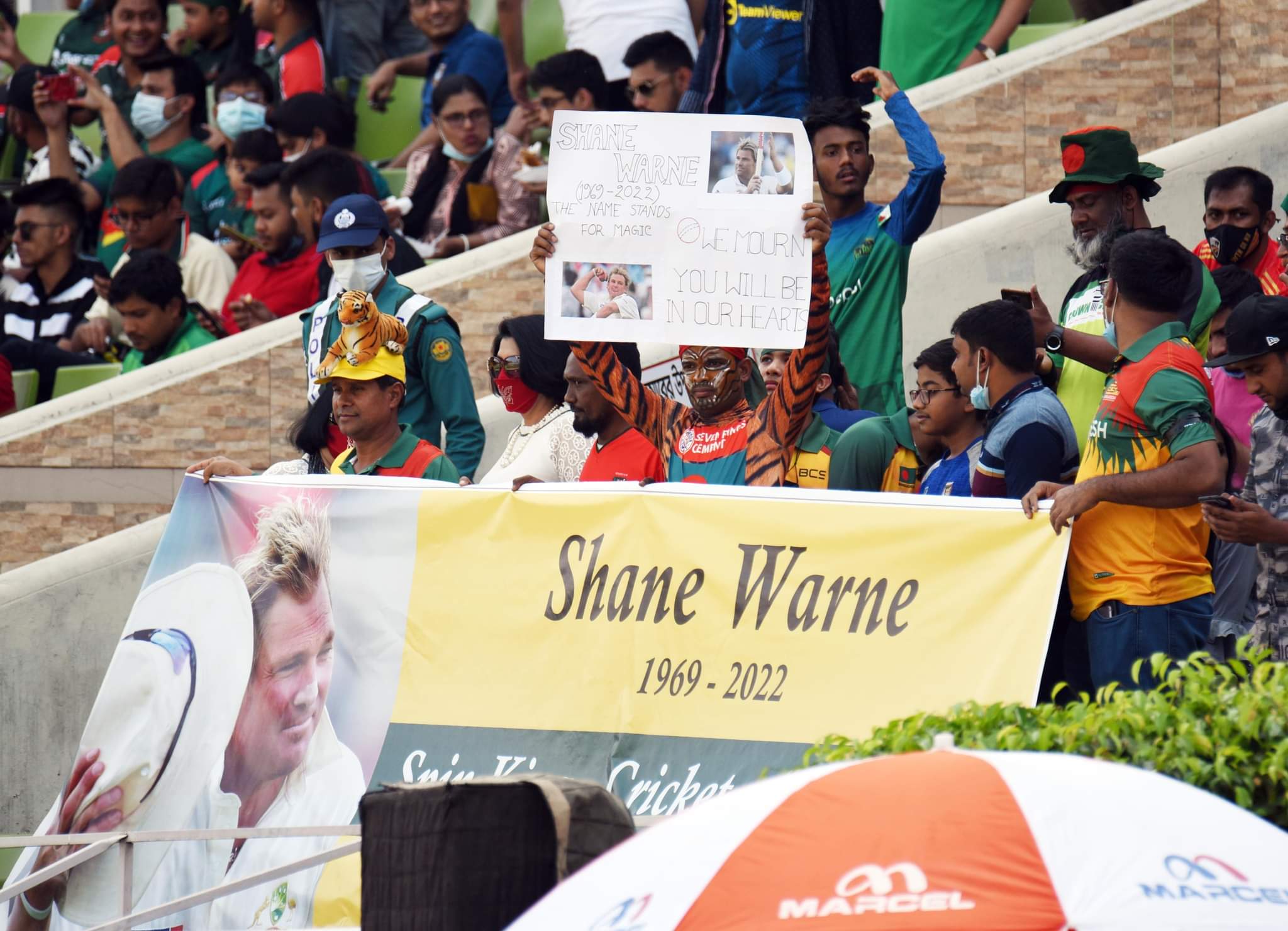 Fans paid tribute to Shane Warne, who passed away at 52 