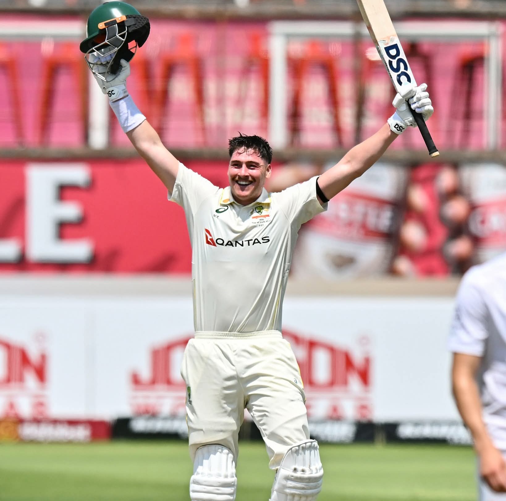 Matt Renshaw's Magnificent 190 Rescues Australia as South Africa Finish Day Two at 27/1