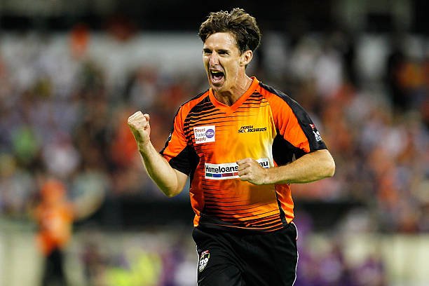 Hogg not  counting Australia for Semis 