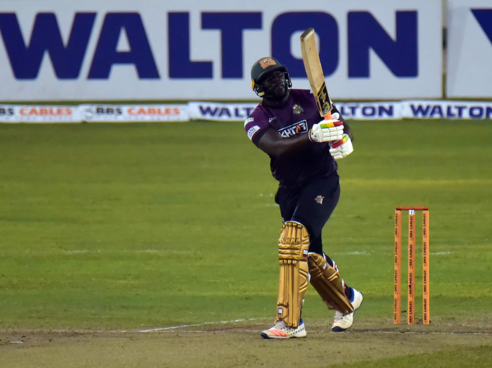 Kennar Lewis hits out against Khulna Tigers  