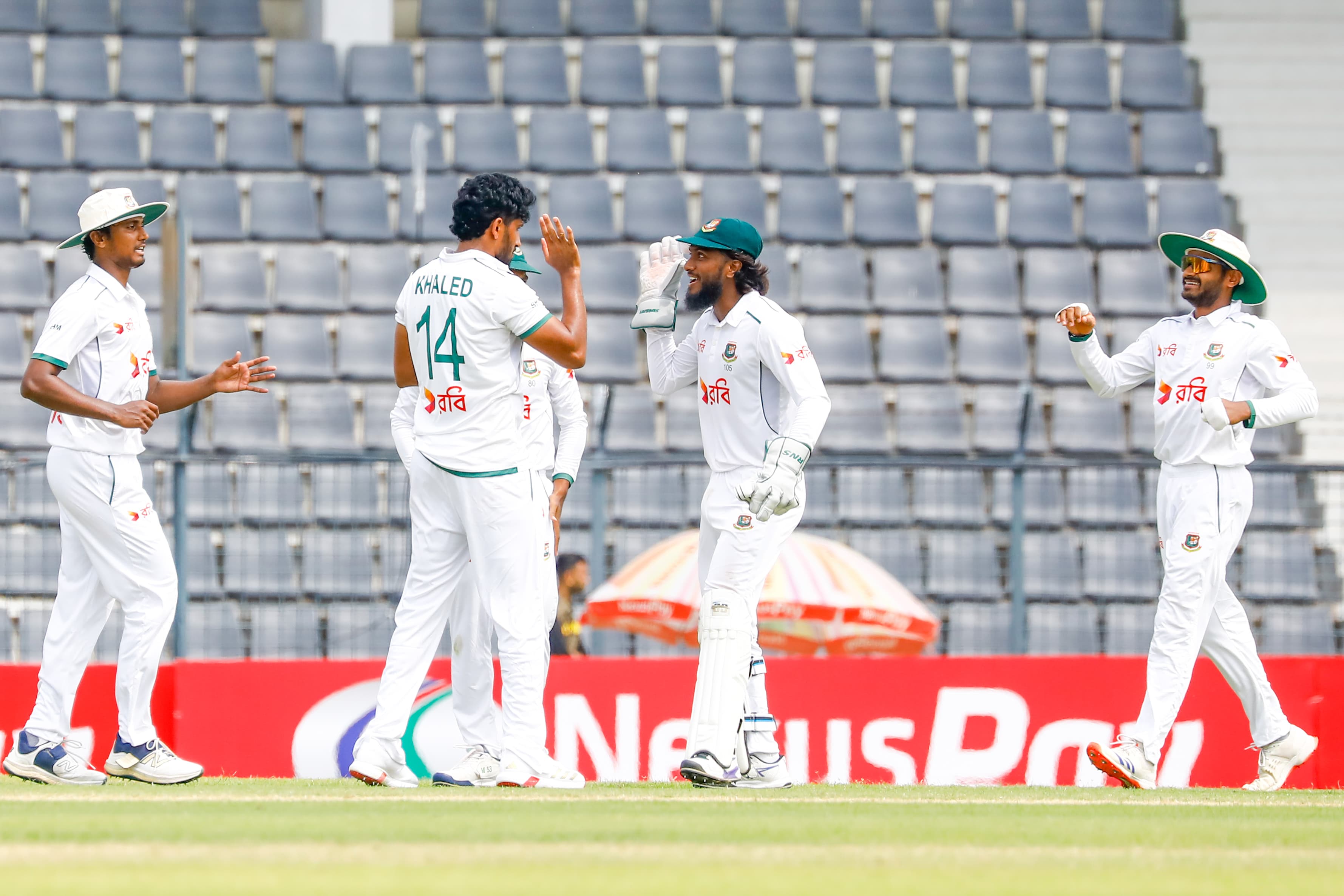 Khaled Ahmed finds his first wicket ©BDCricTime