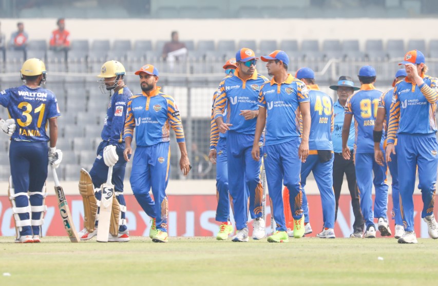 Khulna Tigers secure playoff spot with a dominant win over Dhaka Capitals