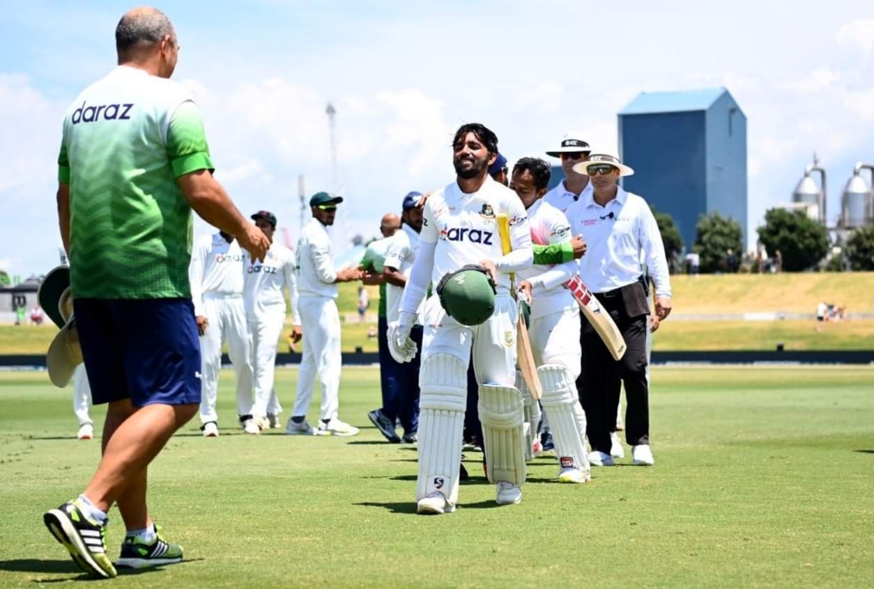 Mominul Haque leads his team out after 8-wicket win. © Getty Images 
