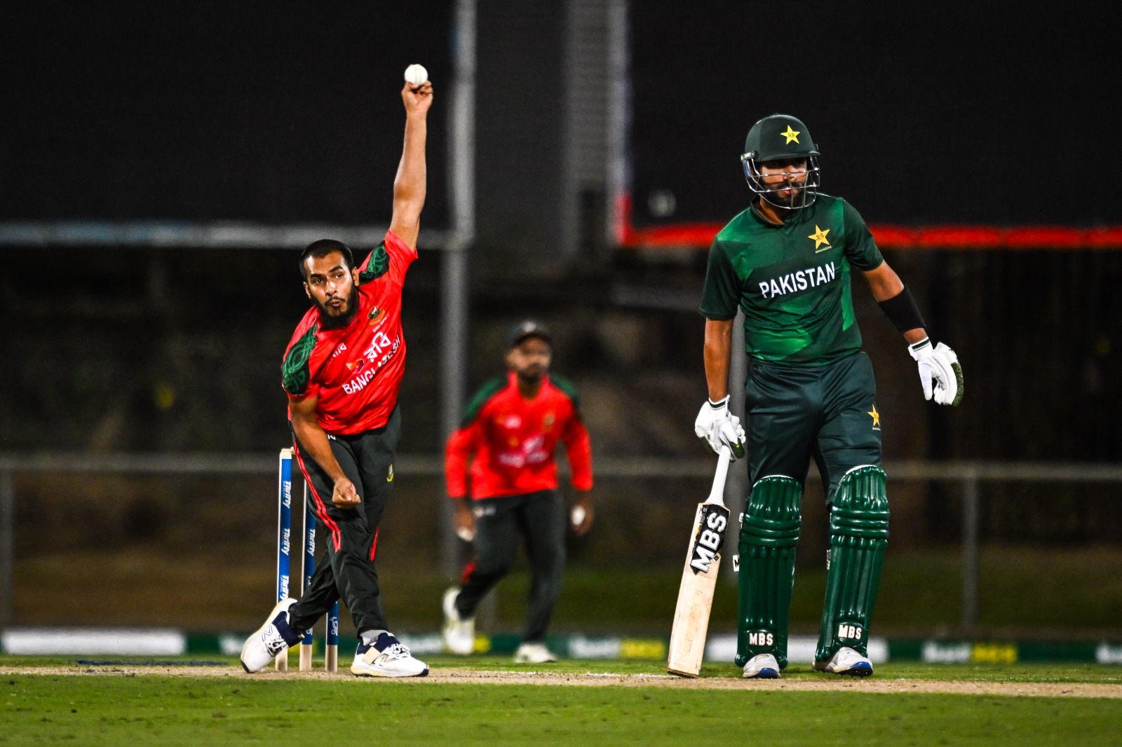 Mrittunjoy Chowdhury goes wicketless against Pakistan ©TopEndT20