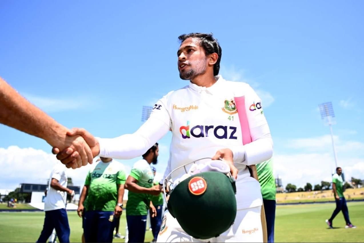 Mushfiqur Rahim hit the winning runs off Kyle Jamieson at Bay Oval. © Getty Images  