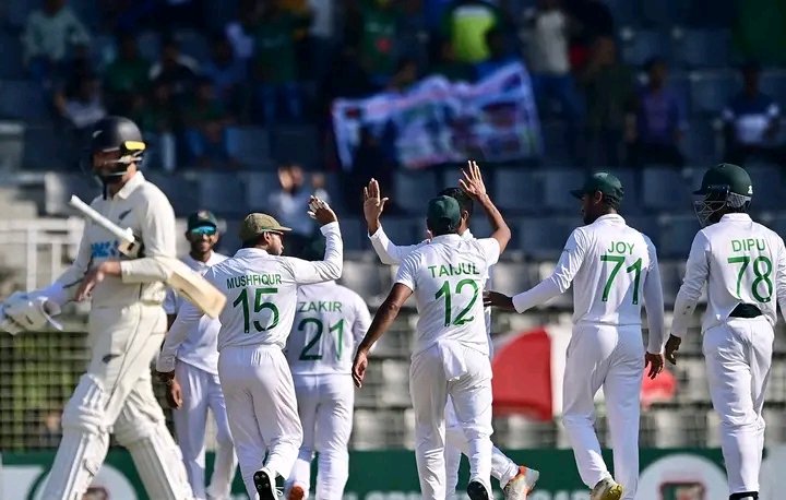 Bangladesh one inch away from making history as they need 3 more wickets to win the match