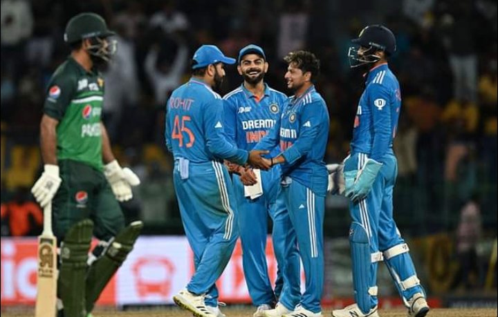 Kohli, Rahul tons before Kuldeep's 5 wicket haul crush Pakistan by 228 runs 