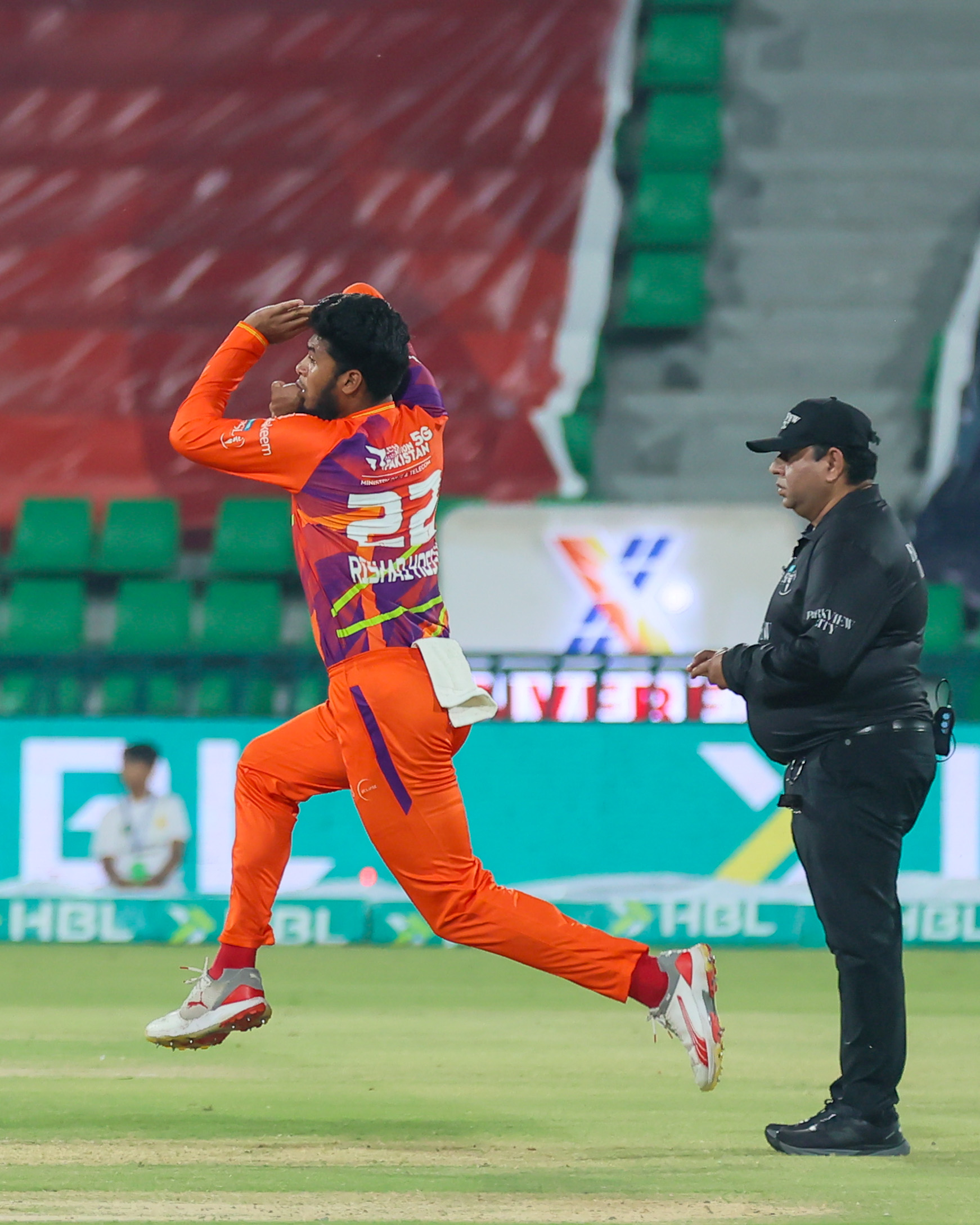 Rishad Hossain went wicketless with Rawalpindiz against Karachi Kings©PSL