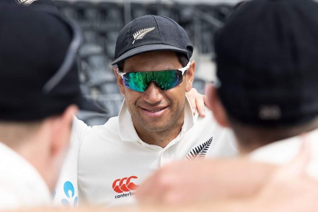 Ross Taylor took the field for one last time in Test cricket. © Getty Images