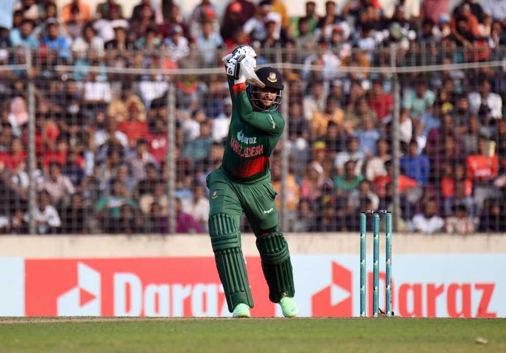 Shakib gets his 51st ODI fifty against England