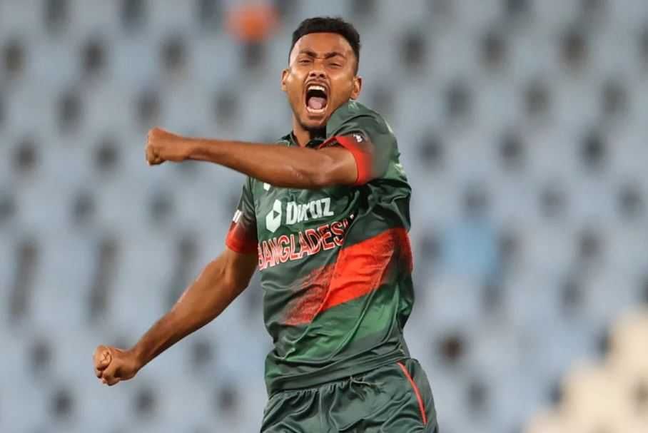 Bangladesh include pacer Shoriful Islam in squad for India series