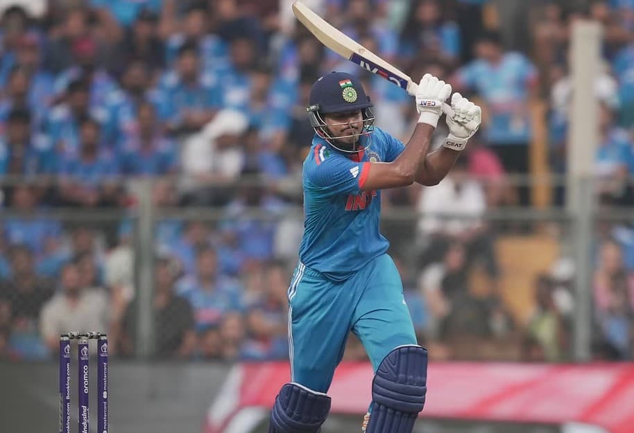 Watch: Kohli, Iyer and Kishan drop catches in 20 balls; get pasting from  Shastri