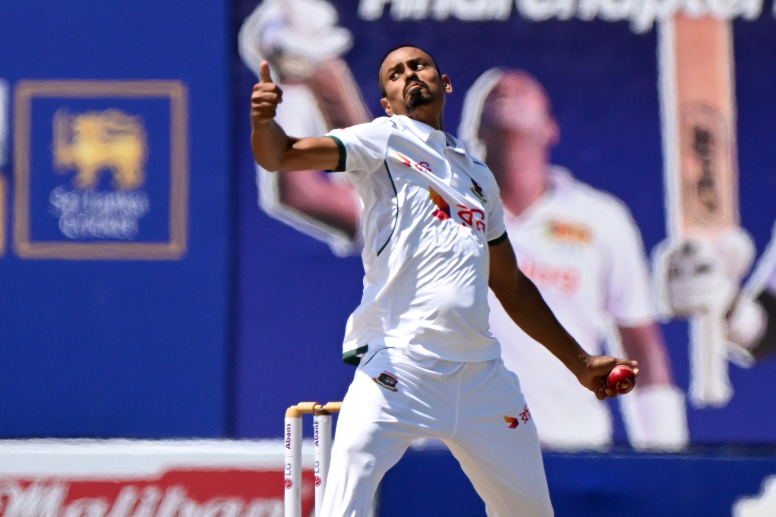 Taijul Islam strikes first blow to Sri Lanka ©BDCricTime