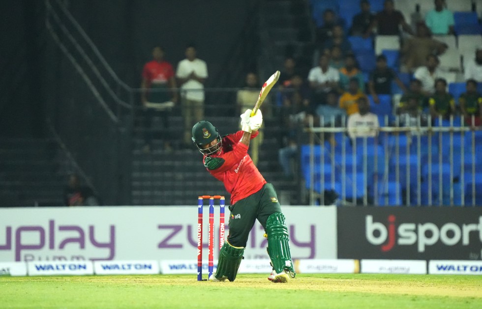 Towhid Hridoy played a quick knock of 45 runs off just 24 balls ©ECB ©UAEvsBD